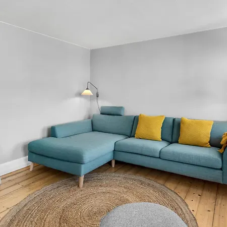 4 Bedroom Amazing In Aero Dom wakacyjny